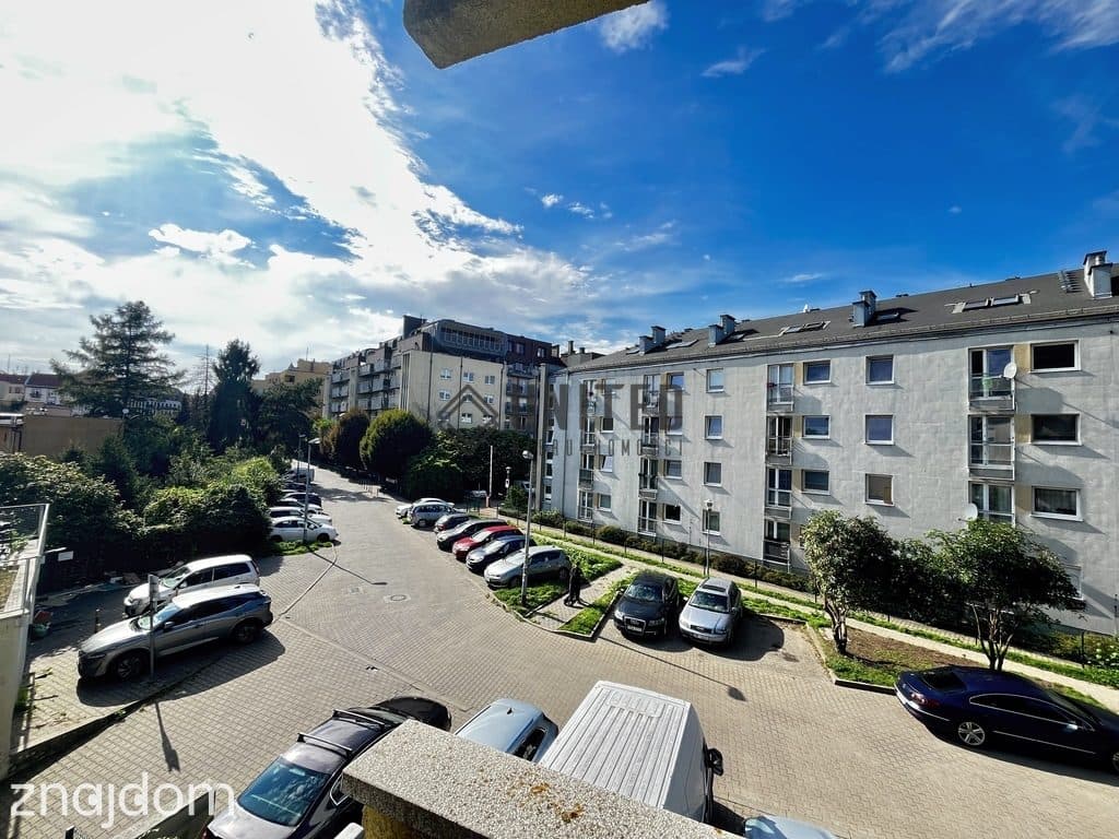 W okolicy ul. Nowowiejskiej Balkon/Piwnica - zdjęcie 8