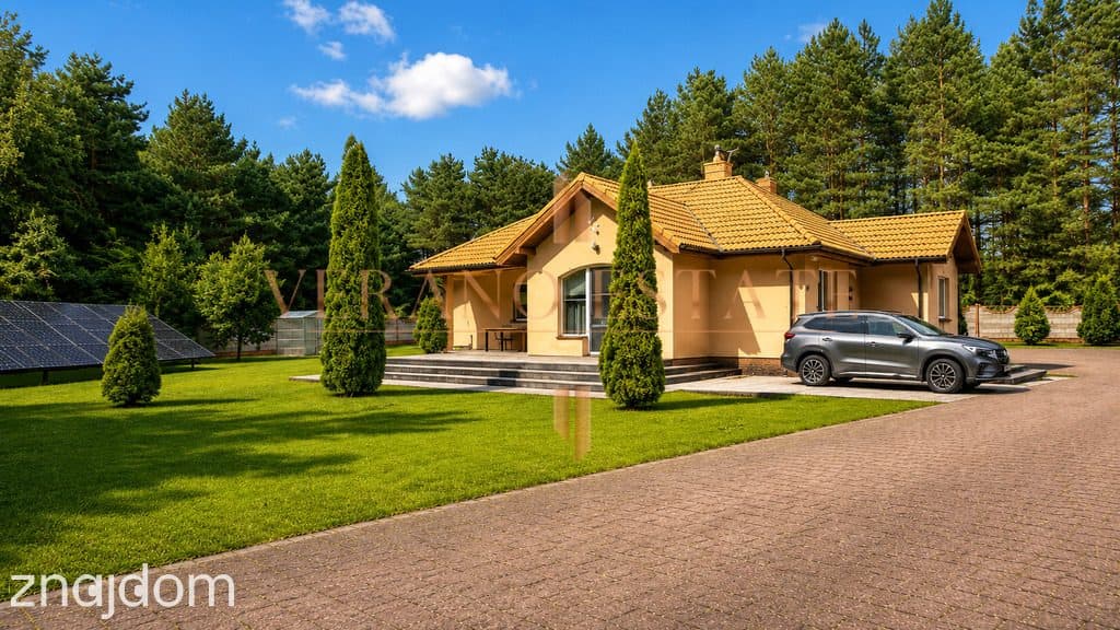 Klimatyczny dom otoczony naturą
