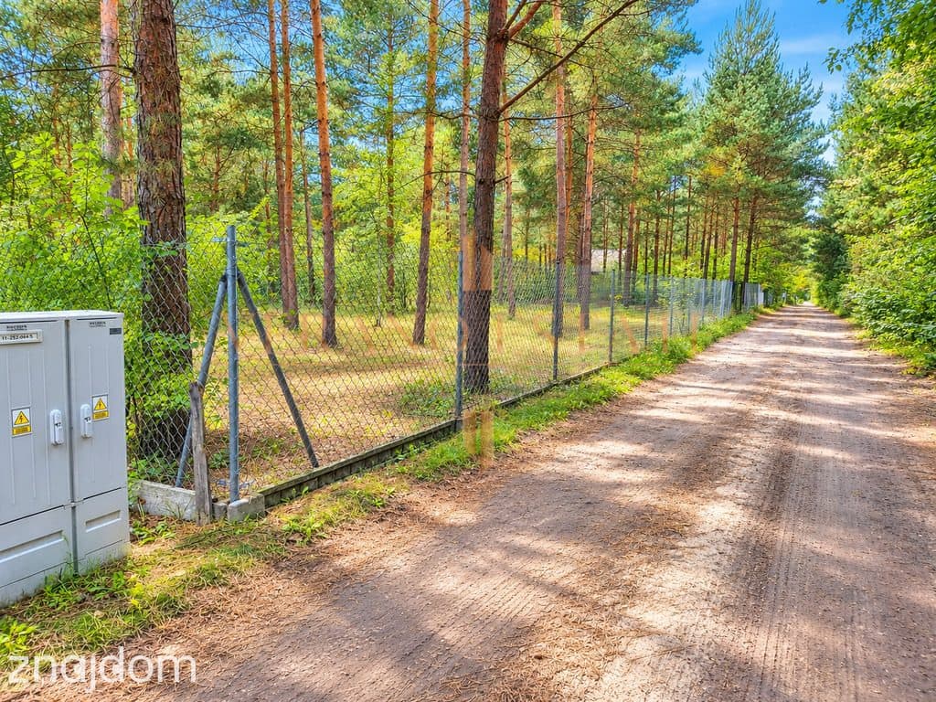 Wyjątkowa działka budowlana w otoczeniu lasu.  Blisko miasta - zdjęcie 4