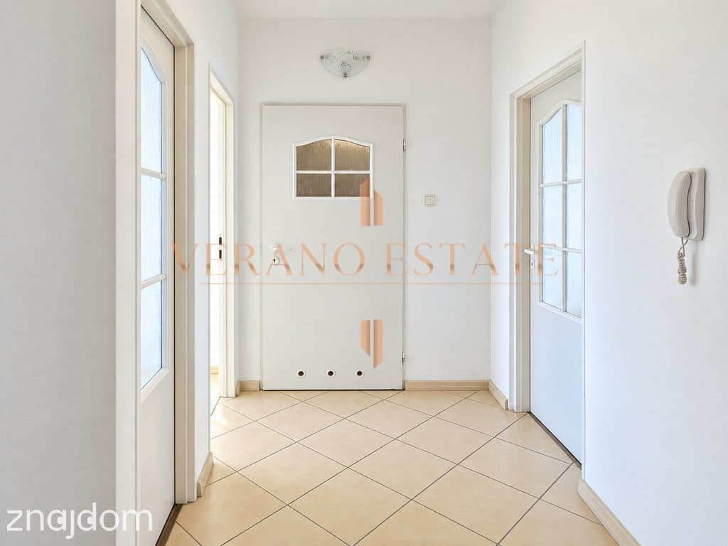Odświeżone | 2 Pokoje | Oddzielna kuchnia | Balkon | Parking - zdjęcie 9