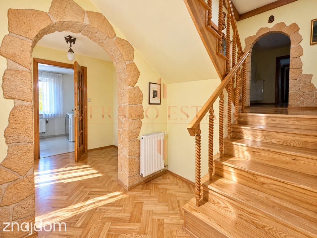 Przestronny dom 228m2 | 5 pokoi | poddasza użytkowe - zdjęcie 12
