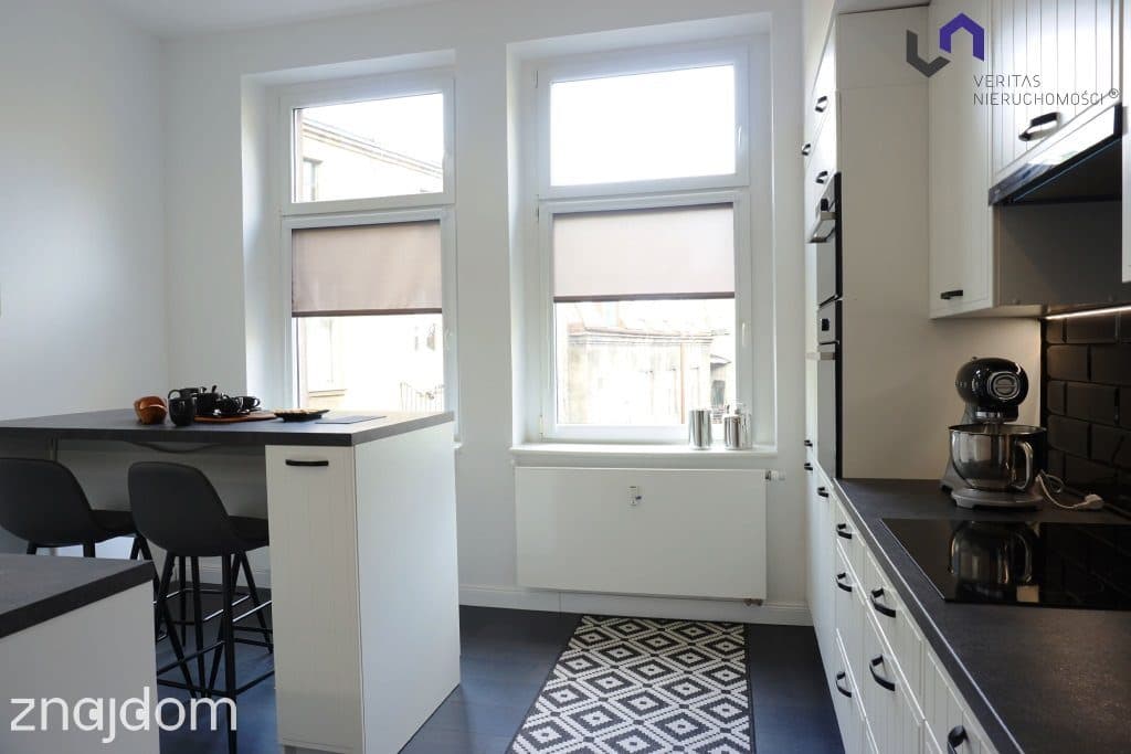 APARTAMENT W CENTRUM KATOWIC KLIMATYZACJA - zdjęcie 16