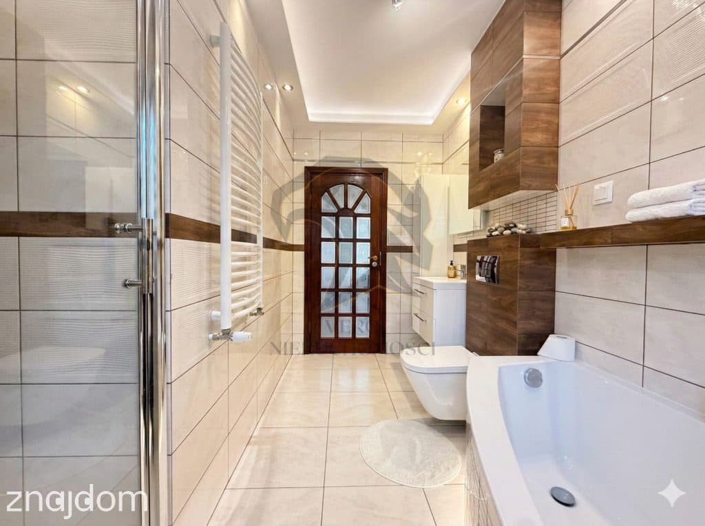 Architektoniczny kameleon 265m² przy granicy Łodzi - zdjęcie 15