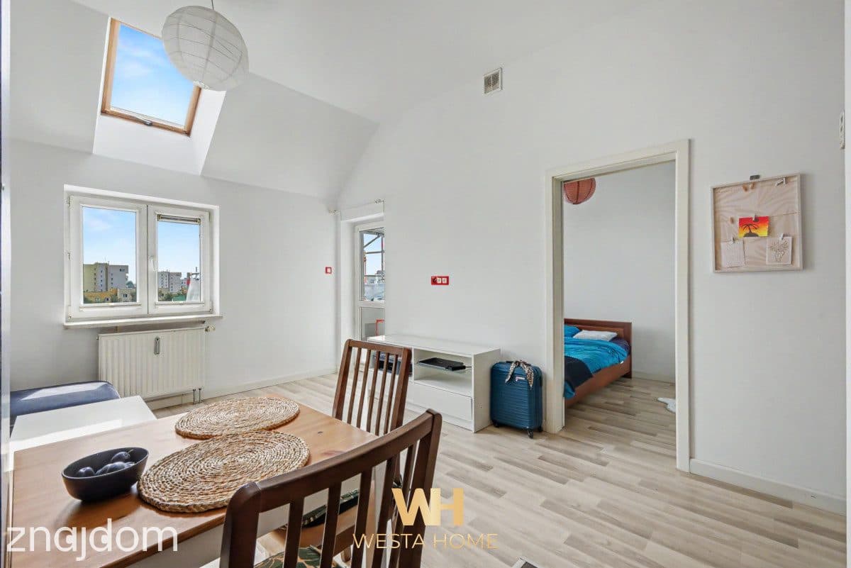 Dwa pokoje, balkon, miejsce parkingowe. Gocław. - zdjęcie 4