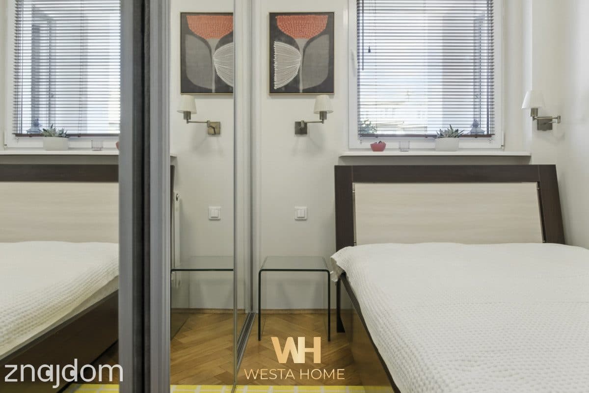 Dwa pokoje, balkon, cicha okolica. Śródmieście. - zdjęcie 3