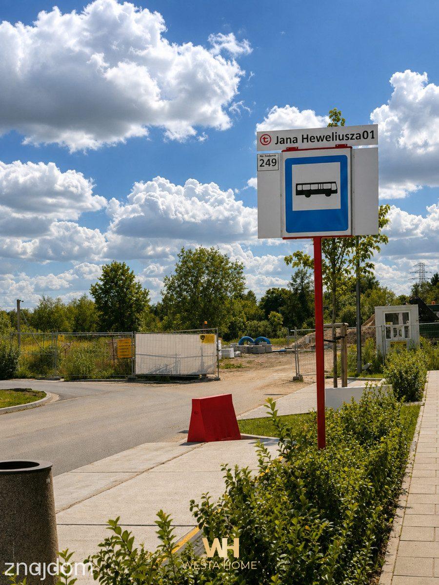 Nowoczesna kawalerka z balkonem obok metra - zdjęcie 17