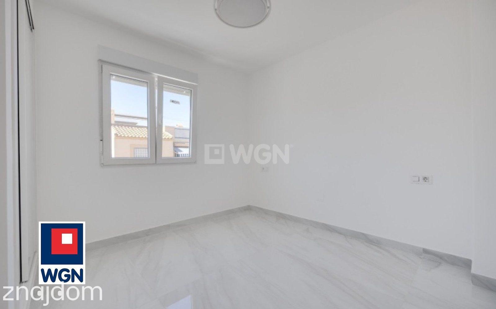 Mieszkanie na sprzedaż Torrevieja - Wyremontowany i wyposażony dwupoziomowy penthouse - zdjęcie 8