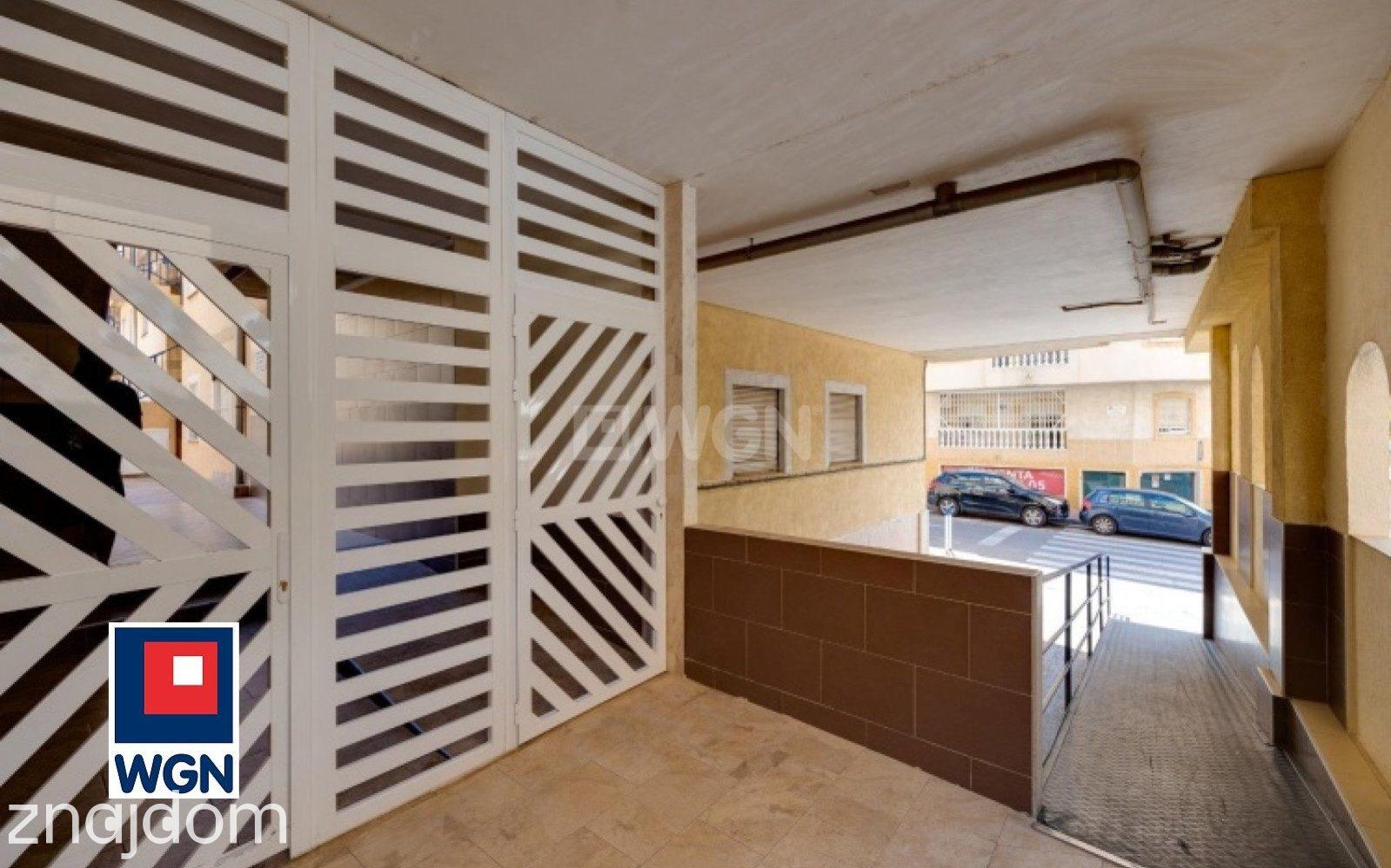 Mieszkanie na  sprzedaż Torrevieja - Apartament z prywatnym solarium na dachu! - zdjęcie 2