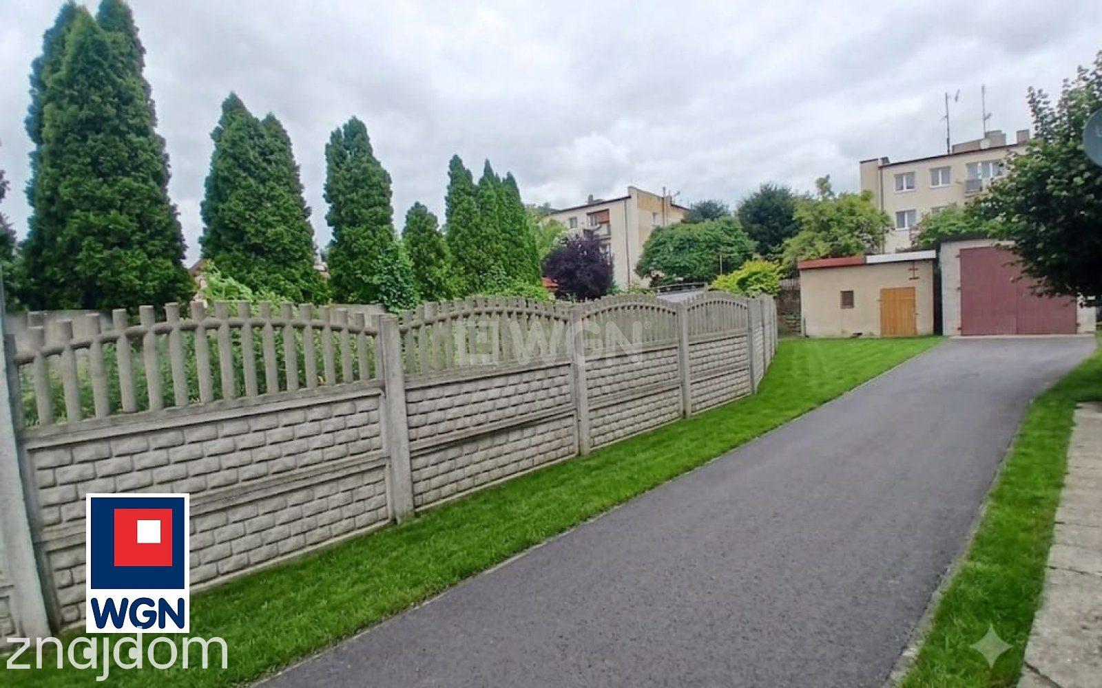 Dom na  sprzedaż Dąbie Nad Nerem - Połowa domu- idealna na biznes lub mieszkanie