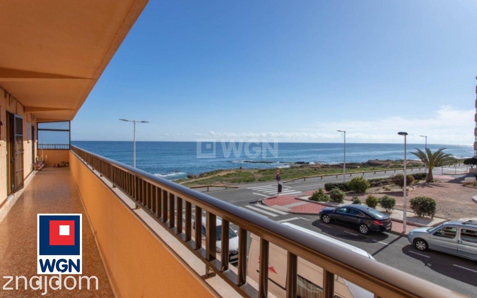 Mieszkanie na sprzedaż Torrevieja - Apartament z widokiem na morze i zatokę, tylko 30 m od morza! - zdjęcie 7