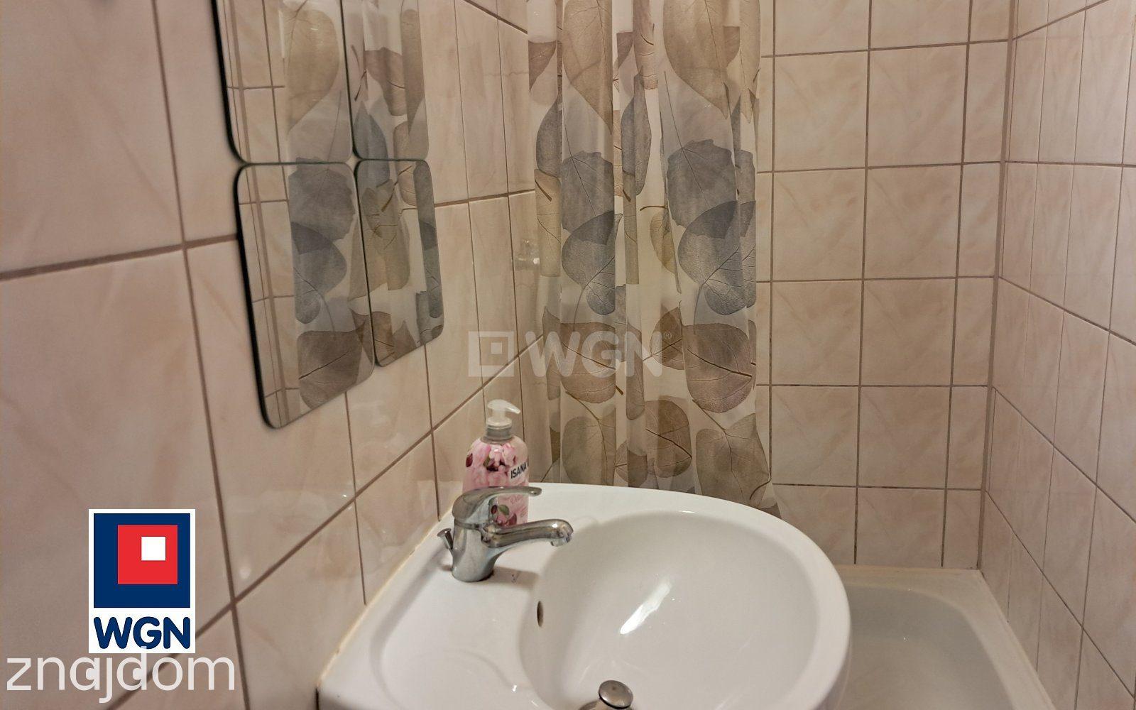 Mieszkanie na  wynajem Częstochowa - Tania, umeblowana kawalerka - zdjęcie 3