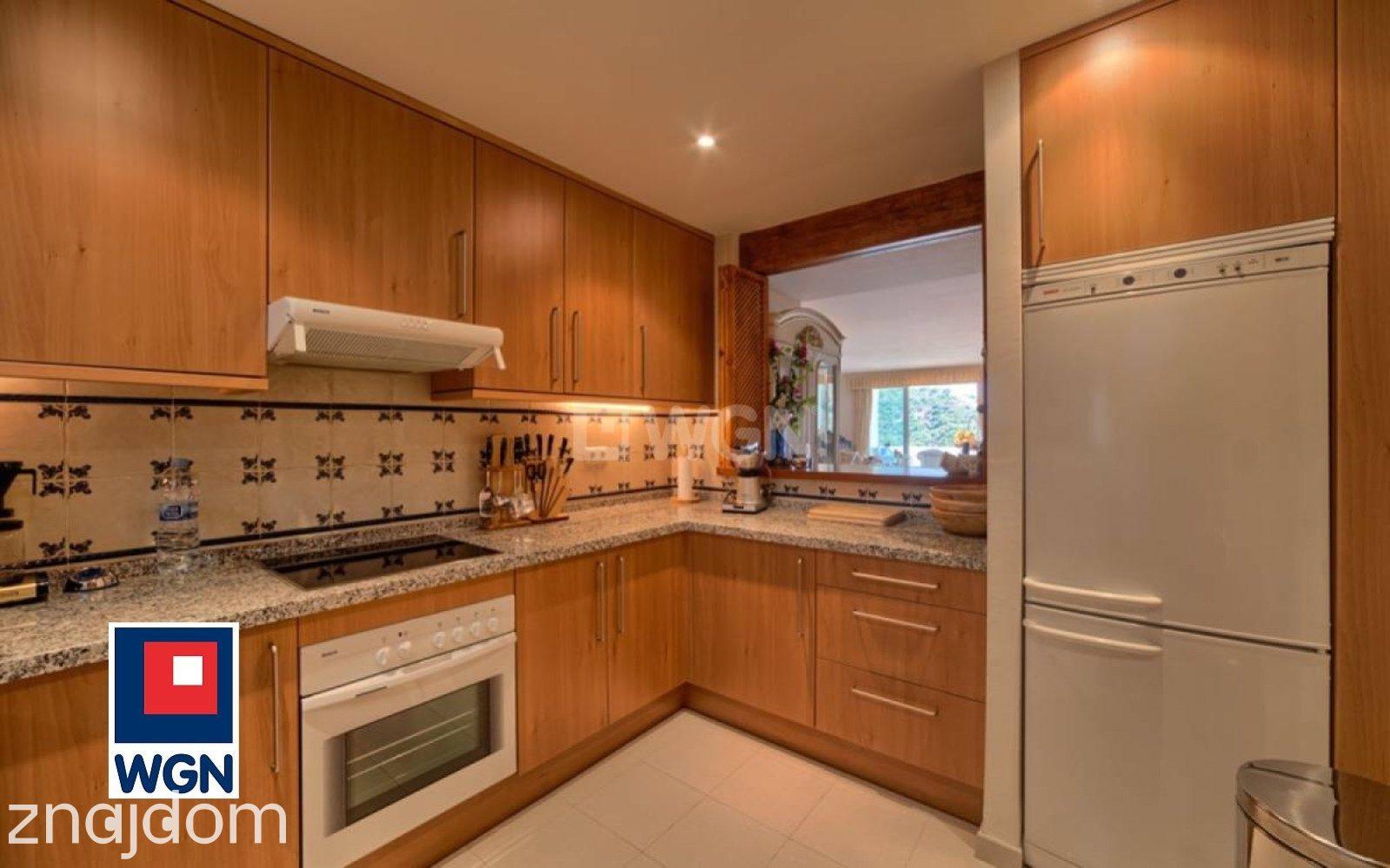 Mieszkanie na sprzedaż Benahavis - Luksusowy, przestronny apartament - zdjęcie 8