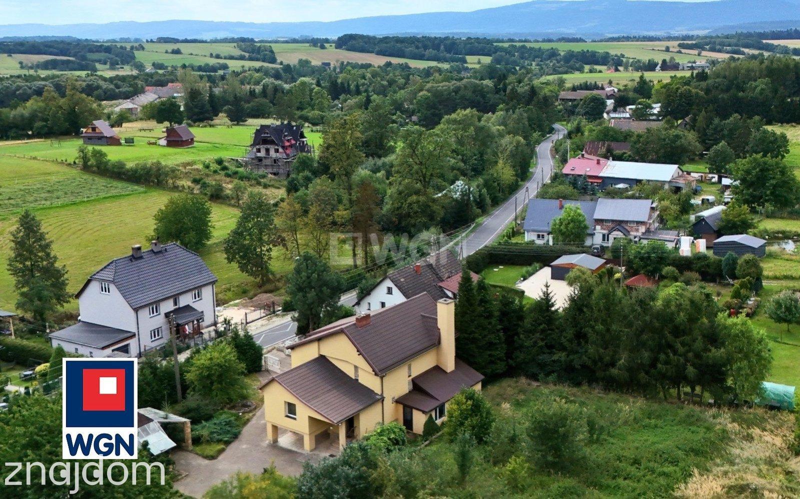 Dom na  sprzedaż Idzików - Wyjątkowy dom w górach - Idzików, Czarna Góra. - zdjęcie 2