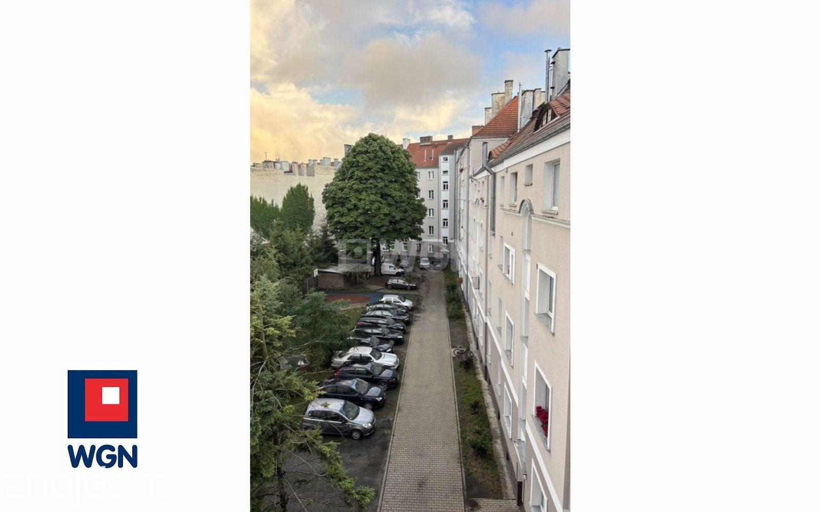 Mieszkanie na sprzedaż Szczecin - Centrum 4 pok balkon miejsce postojowe - zdjęcie 2