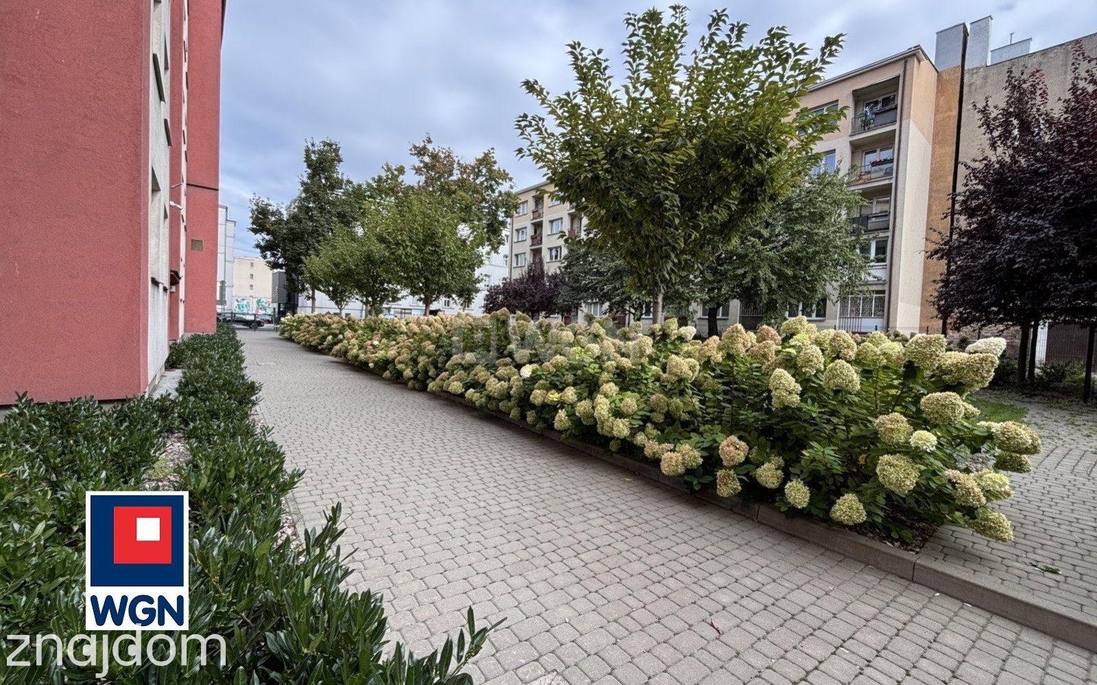 Mieszkanie na  sprzedaż Szczecin - Centrum 3 pokoje rozkładowe balkon zamknięty teren - zdjęcie 2