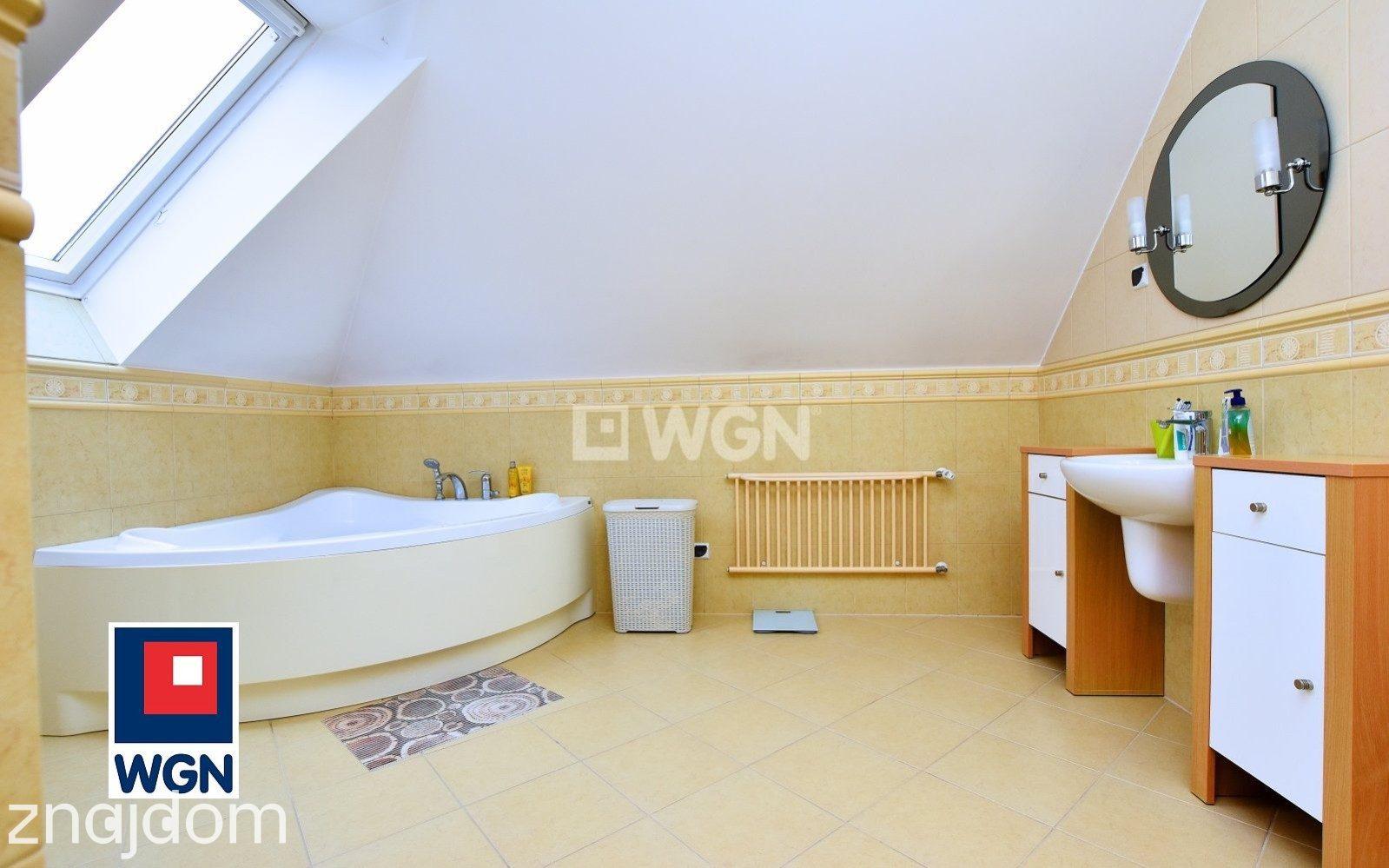 Dom na sprzedaż Inowocław - RODZINNY DOM Z OGRODEM I GARAŻEM 2-STANOWISKOWYM | INOWROCŁAW | 1 099 000 ZŁ | 0% PROWIZJI. - zdjęcie 4
