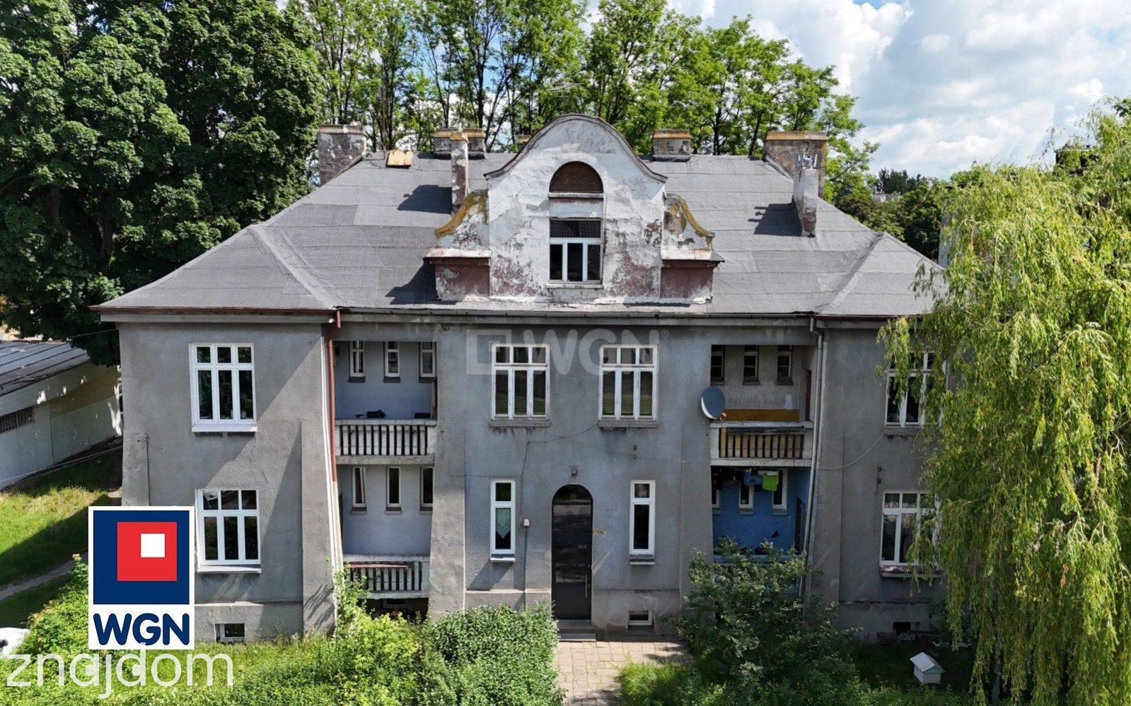 Mieszkanie na  sprzedaż Zawiercie - Duże mieszkanie na parterze w centrum Zawiercia