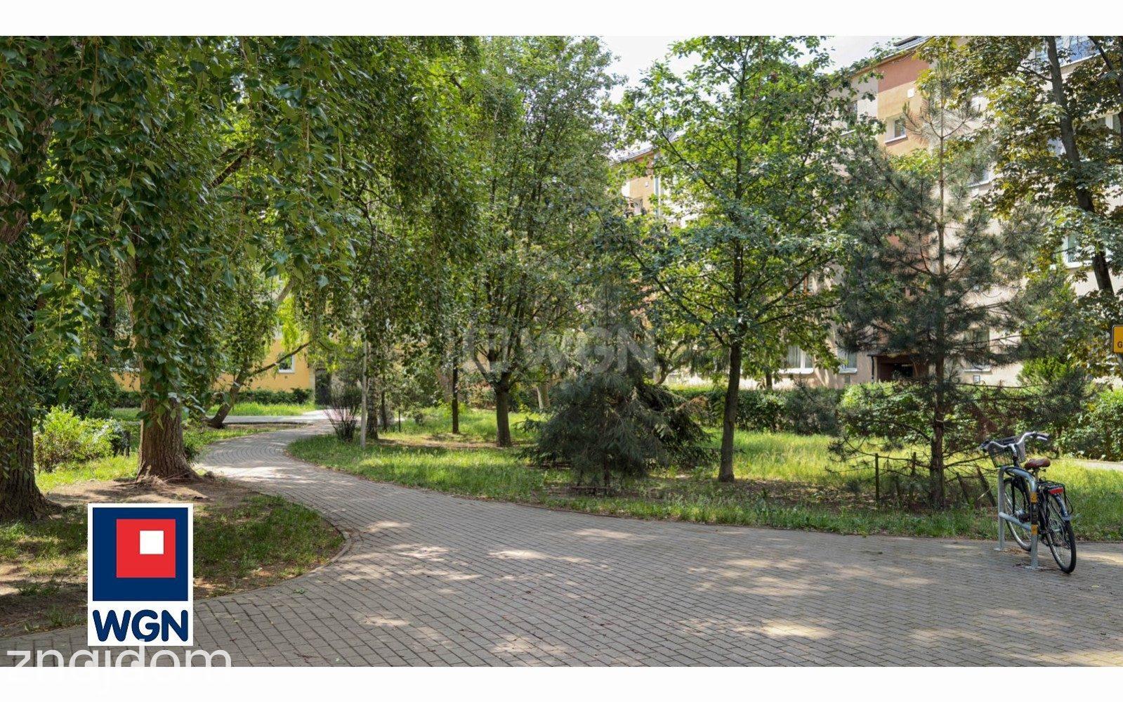 Mieszkanie na sprzedaż Warszawa - Rodzinne 3 pokoje z potencjałem, blisko metra. - zdjęcie 4