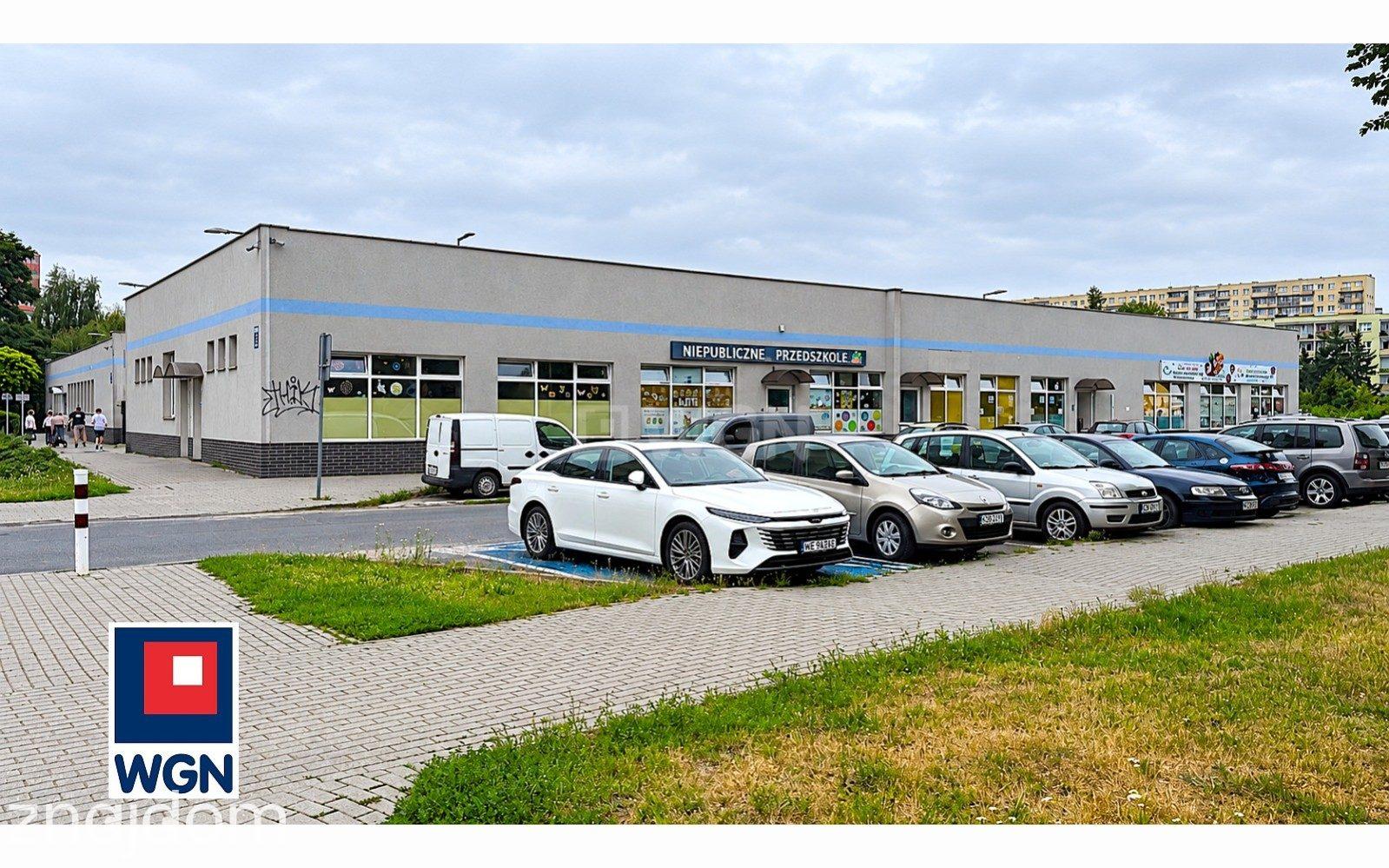 Mieszkanie na sprzedaż Inowrocław - OKAZJA- Przestronne 3 Pokojowe mieszkanie 61m2 z balkonem, które zostało właśnie odświeżone- Al. Niepodległośic 26 - zdjęcie 1
