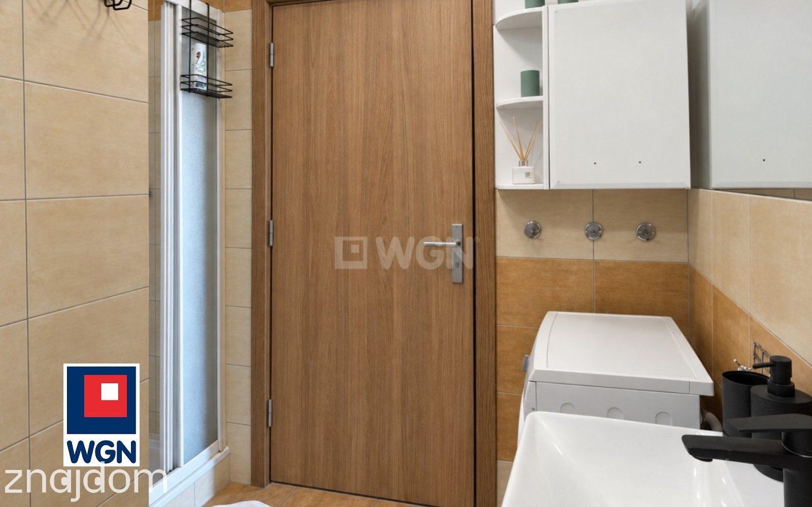 Mieszkanie na sprzedaż Wrocław - 3 pokoje z balkonem, garażem, windą - zdjęcie 4