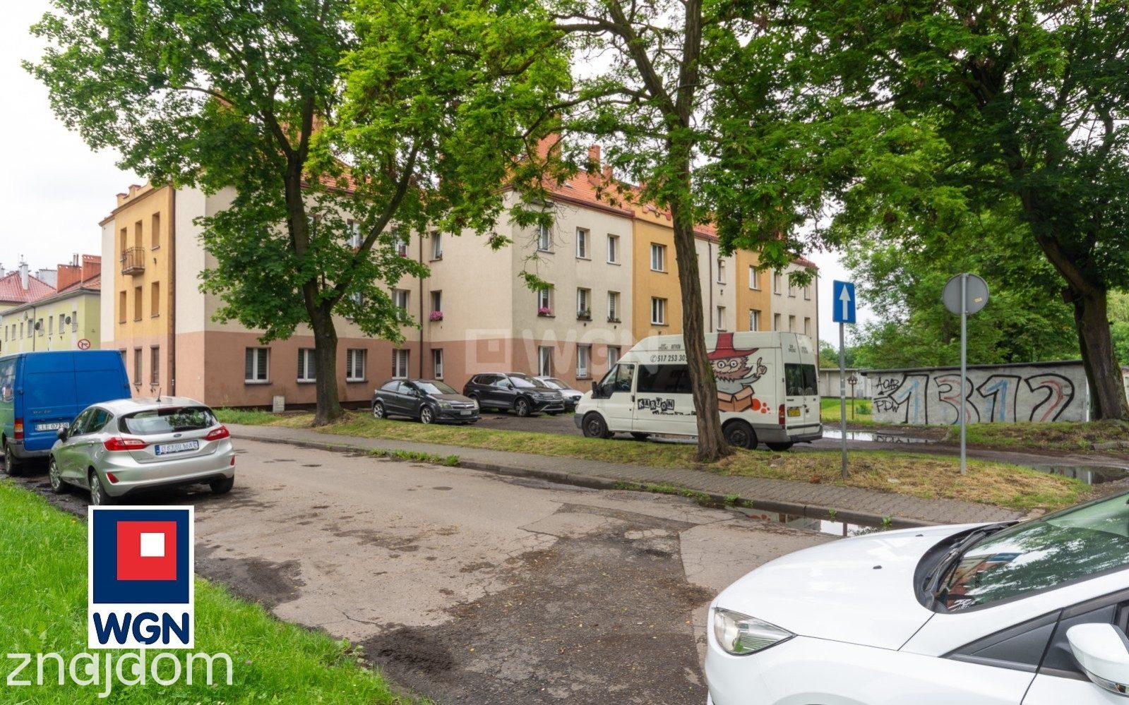 Mieszkanie na  sprzedaż Ruda Śląska - REZERWACJA! 3 pokoje na Starym Osiedlu | wysoki parter - zdjęcie 2