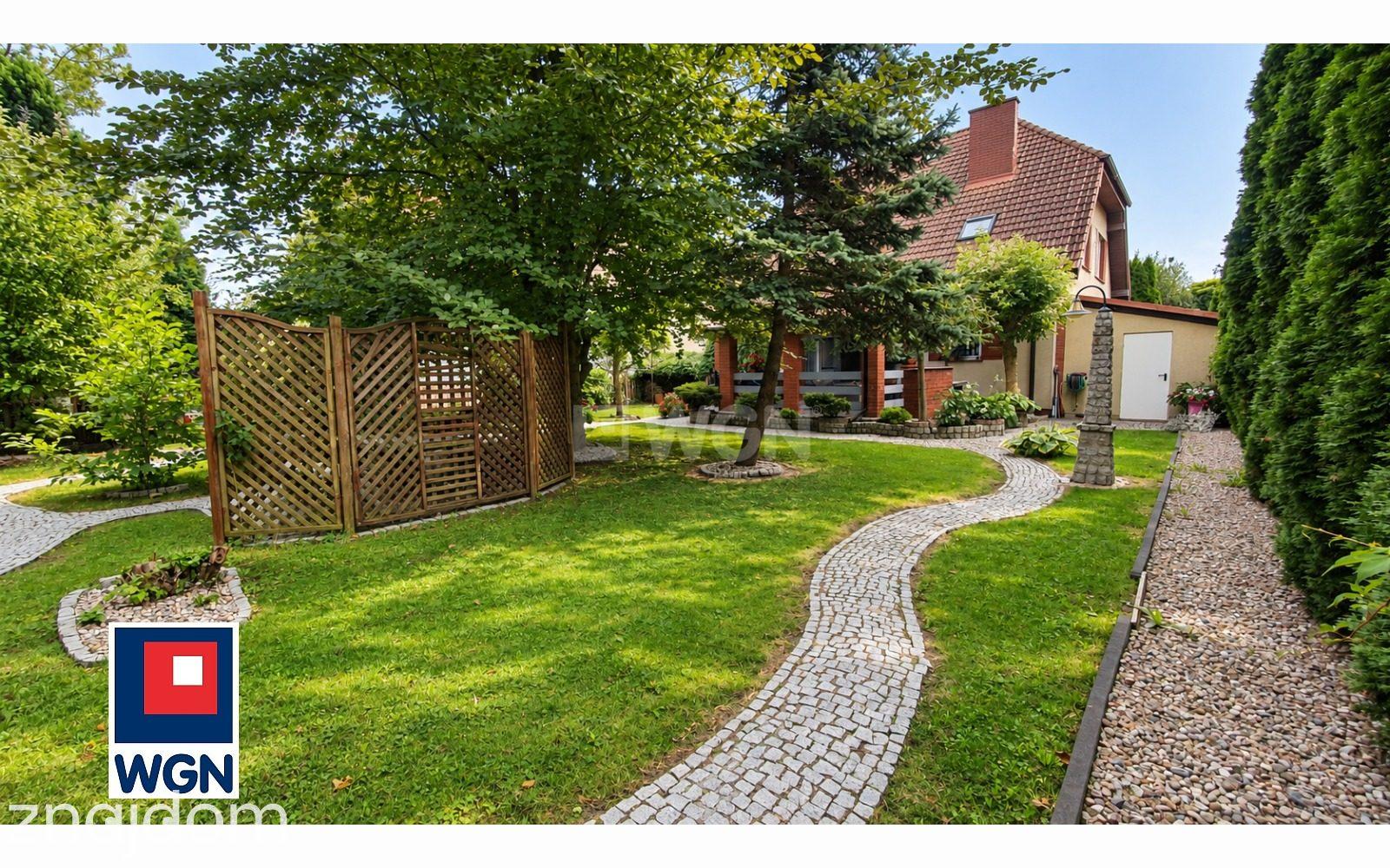 Dom na  sprzedaż Kwidzyn - Komfortowy dom 180 m2 z sauną, garażem i dużym ogrodem