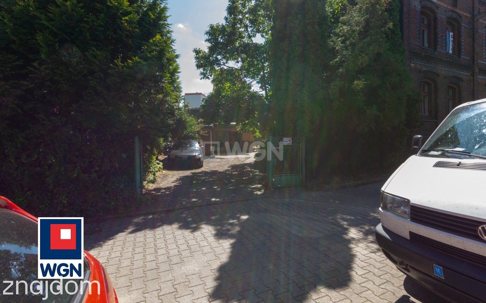 Dom na sprzedaż Siemianowice Śląskie - Dom z dwoma niezależnymi lokalami mieszkalnymi i działką - zdjęcie 4