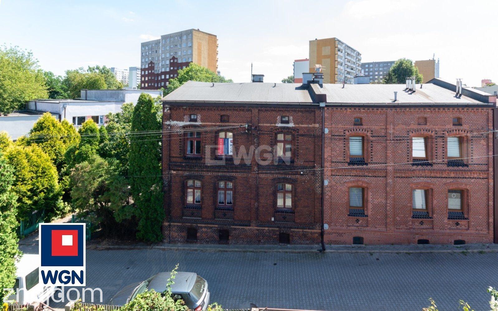 Dom na sprzedaż Siemianowice Śląskie - Dom z dwoma niezależnymi lokalami mieszkalnymi i działką - zdjęcie 3