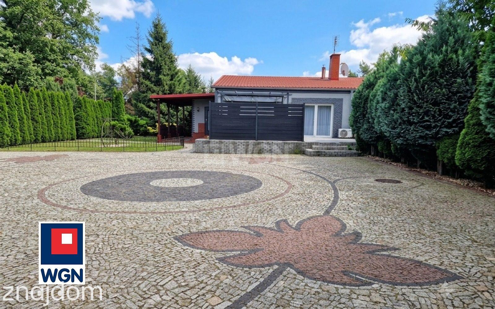 Dom na sprzedaż Wiechlice - dom z ogrodem