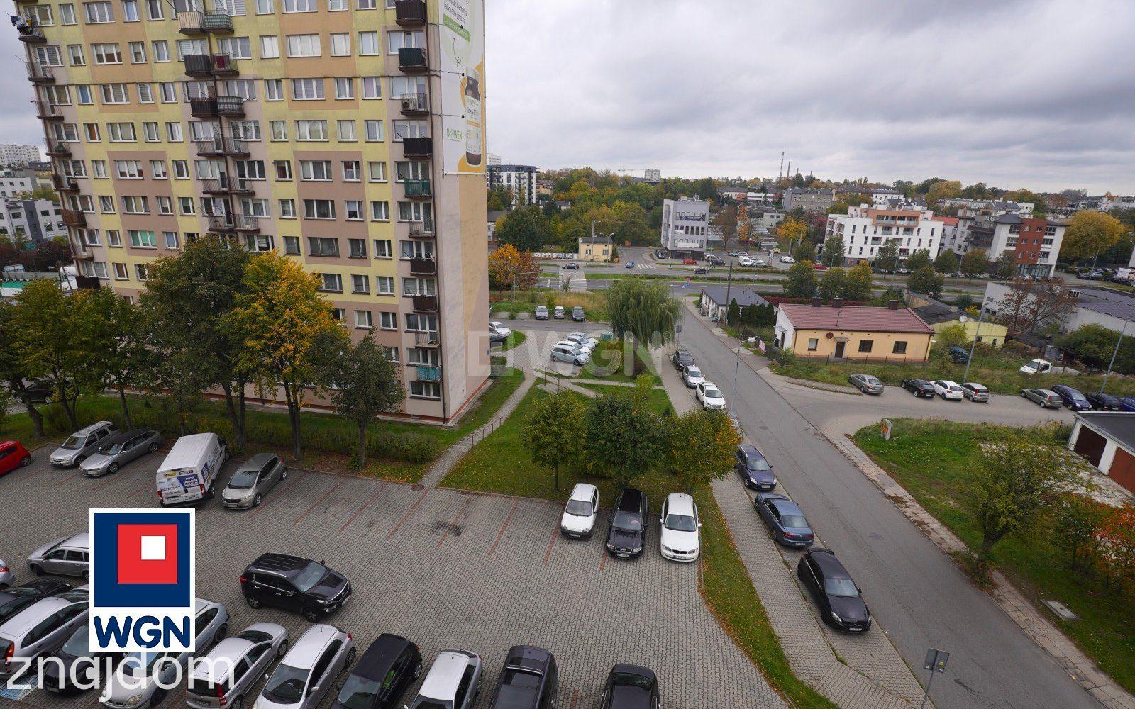 Mieszkanie na sprzedaż Piotrków Trybunalski - Trzypokoje do remontu.