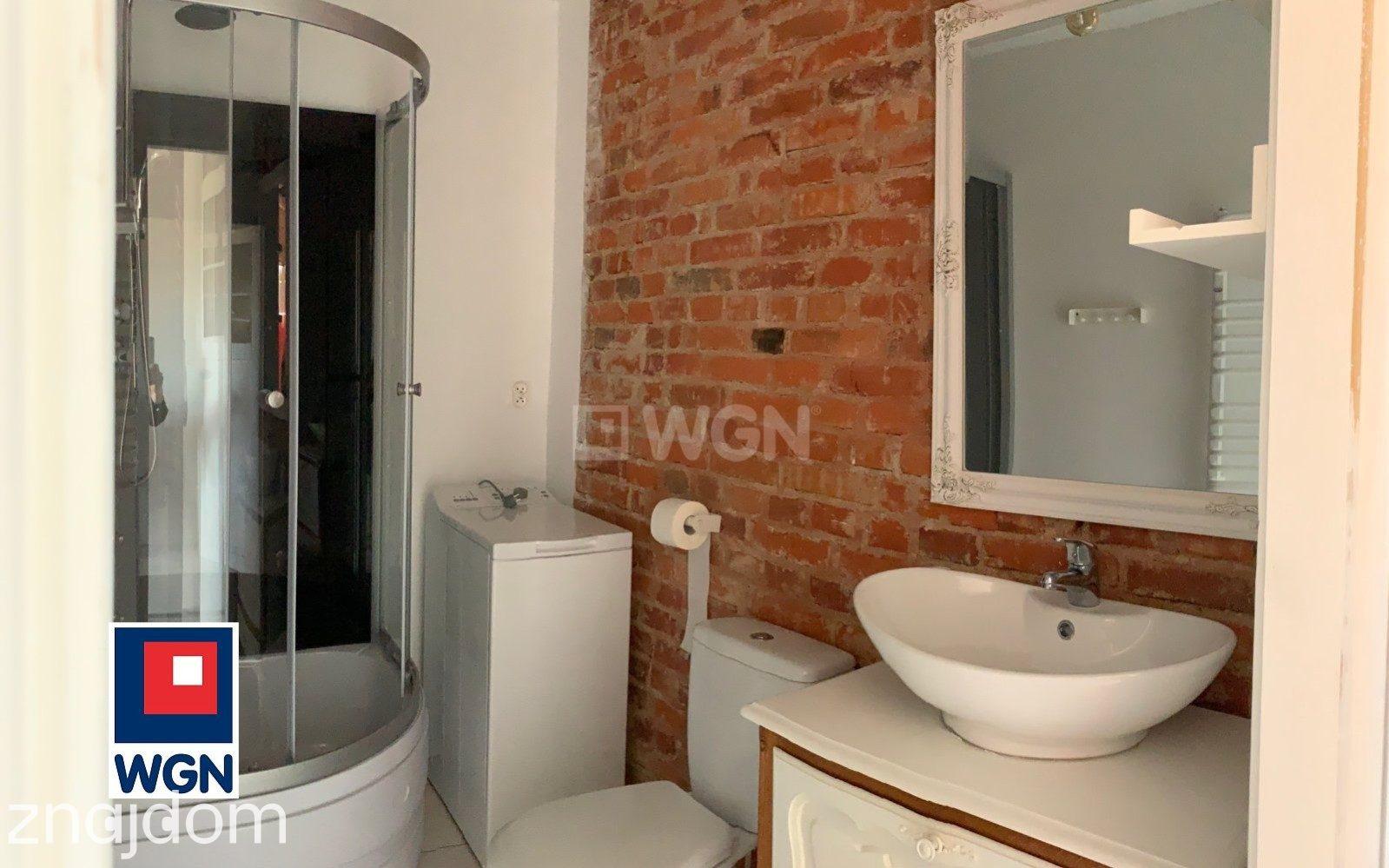 Dom na  sprzedaż Ostrów Wielkopolski - Dom z 4 apartamentami.
