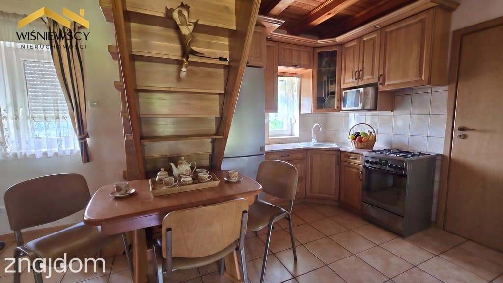 Dom ze stajnią na działce 8256 m²-Kochanówka - zdjęcie 10