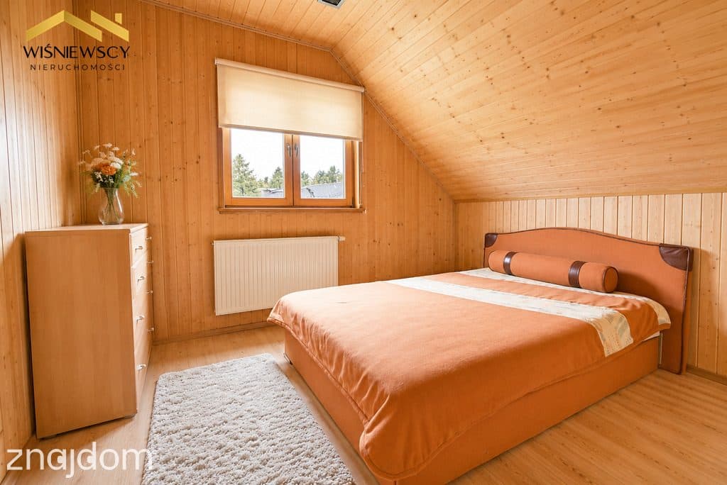 Dwa domy nad stawem, poza wsią, działka 7947 m2 - zdjęcie 9