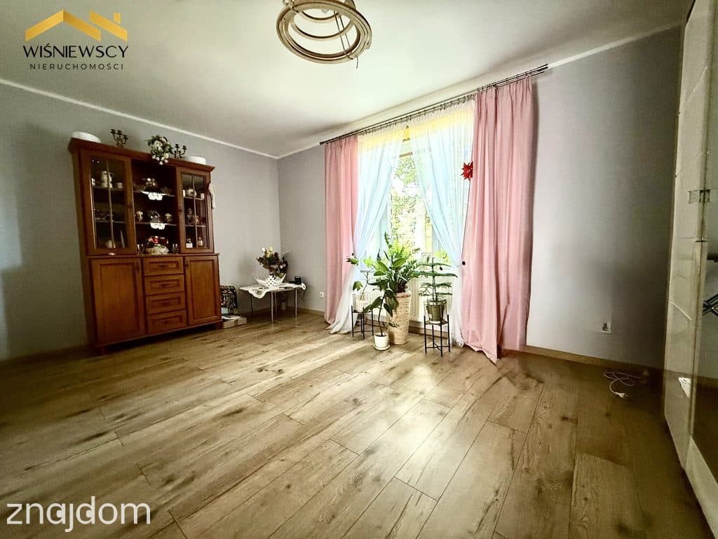 Dom z dużą działką i zabudowaniami - zdjęcie 10