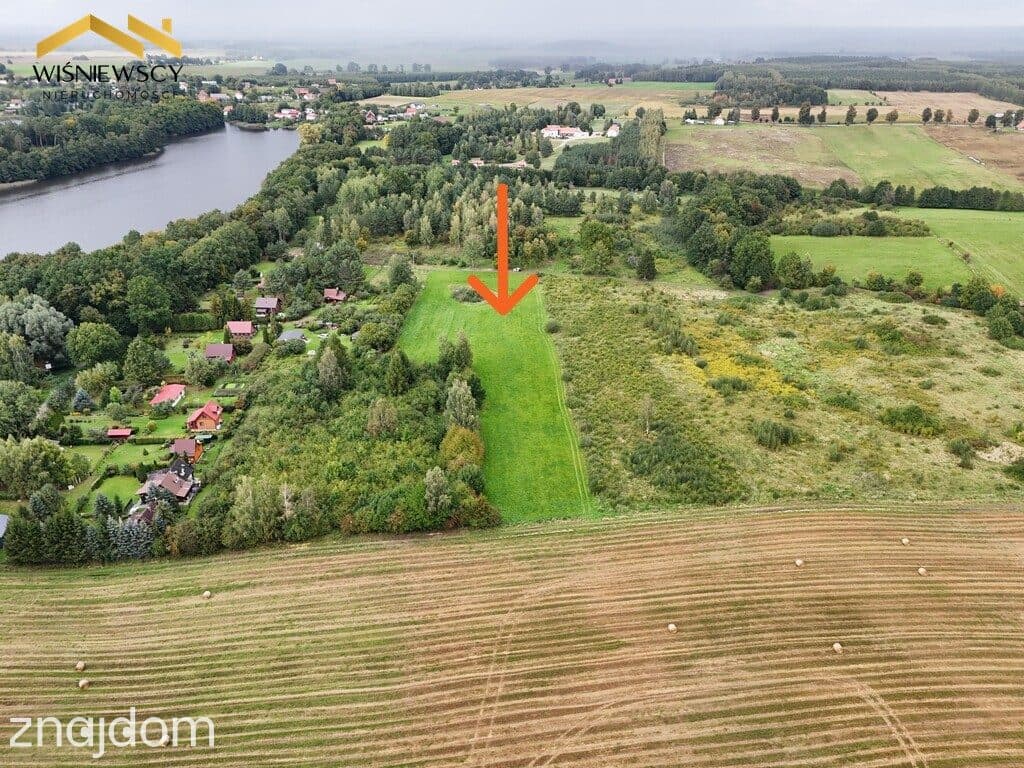 Działki nad jeziorem w Przezmarku
