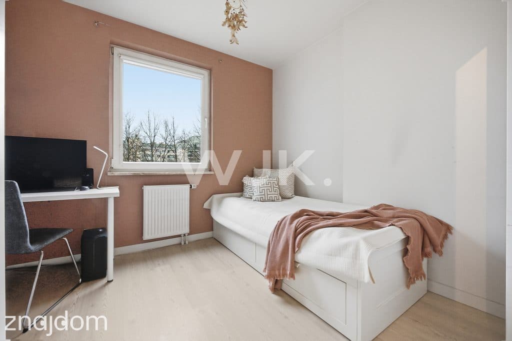 53m2, przy lesie, balkon, Rembertów