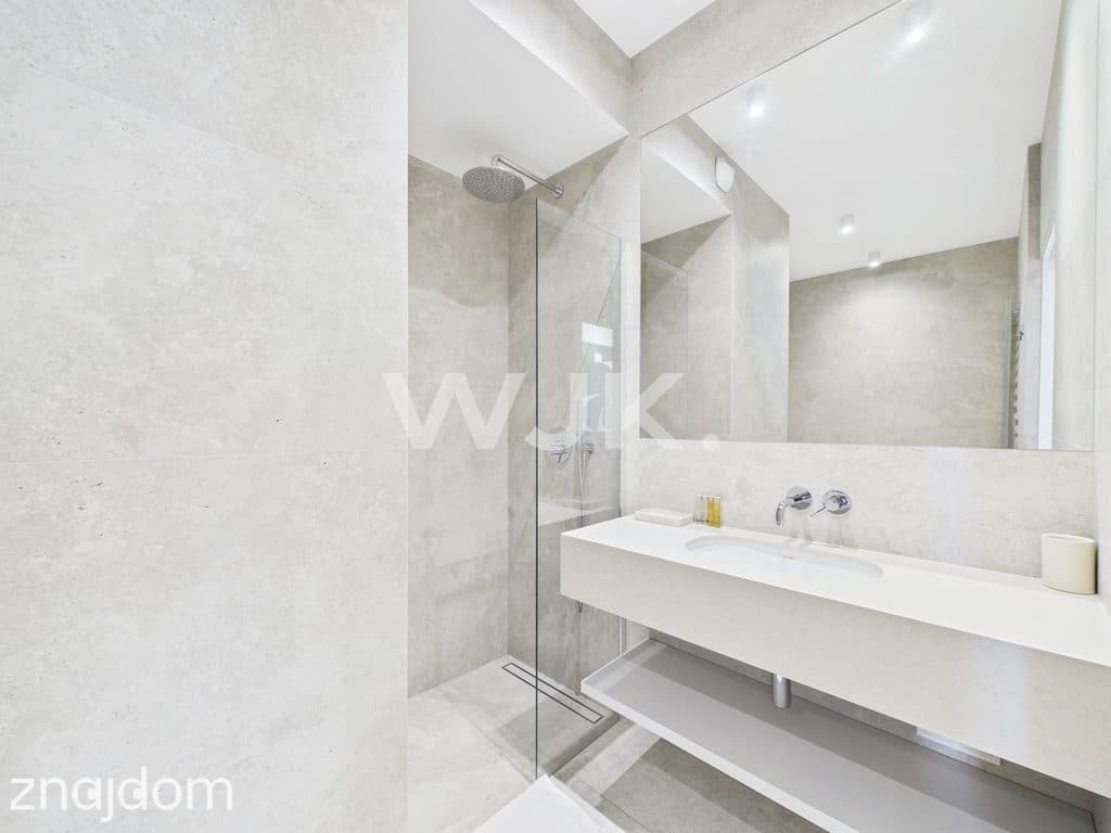 115m2,4 pokoje, taras, ul.Ludwiki, Wola - zdjęcie 8