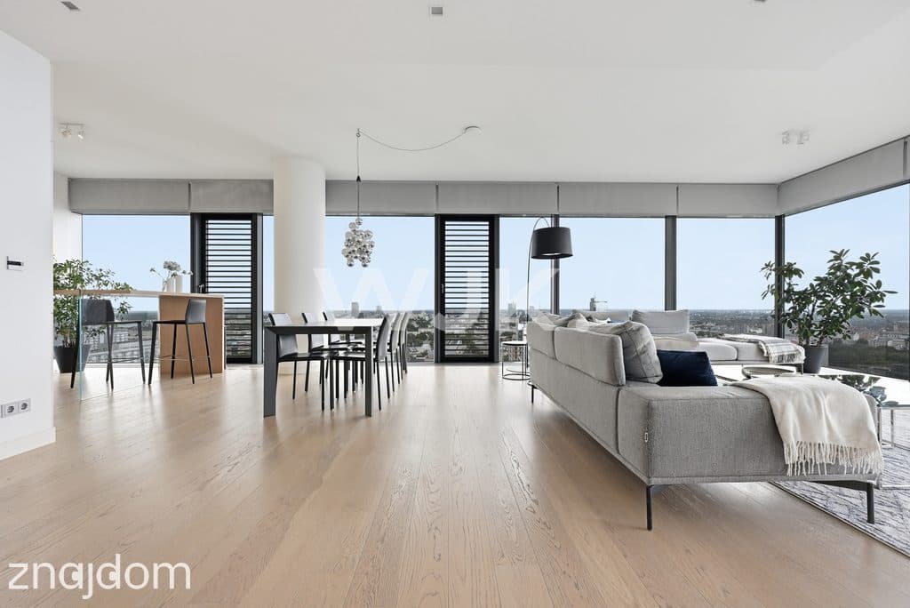 135m2, 3 pokoje, garaż, Cosmopolitan - zdjęcie 2