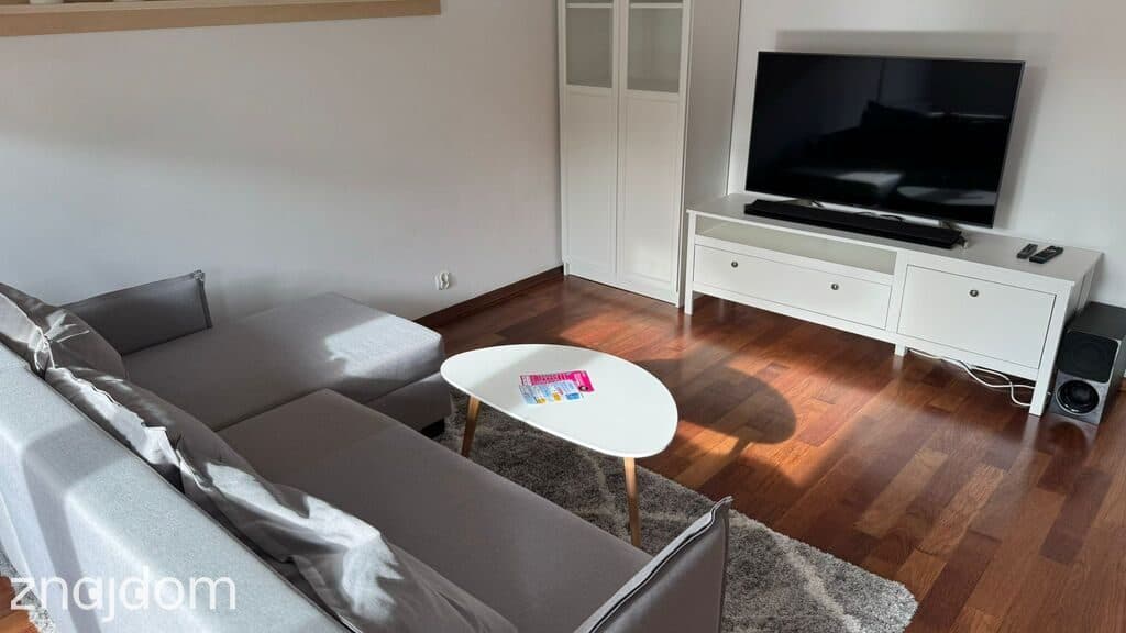 2 pokojowe mieszkanie blisko centrum - zdjęcie 11