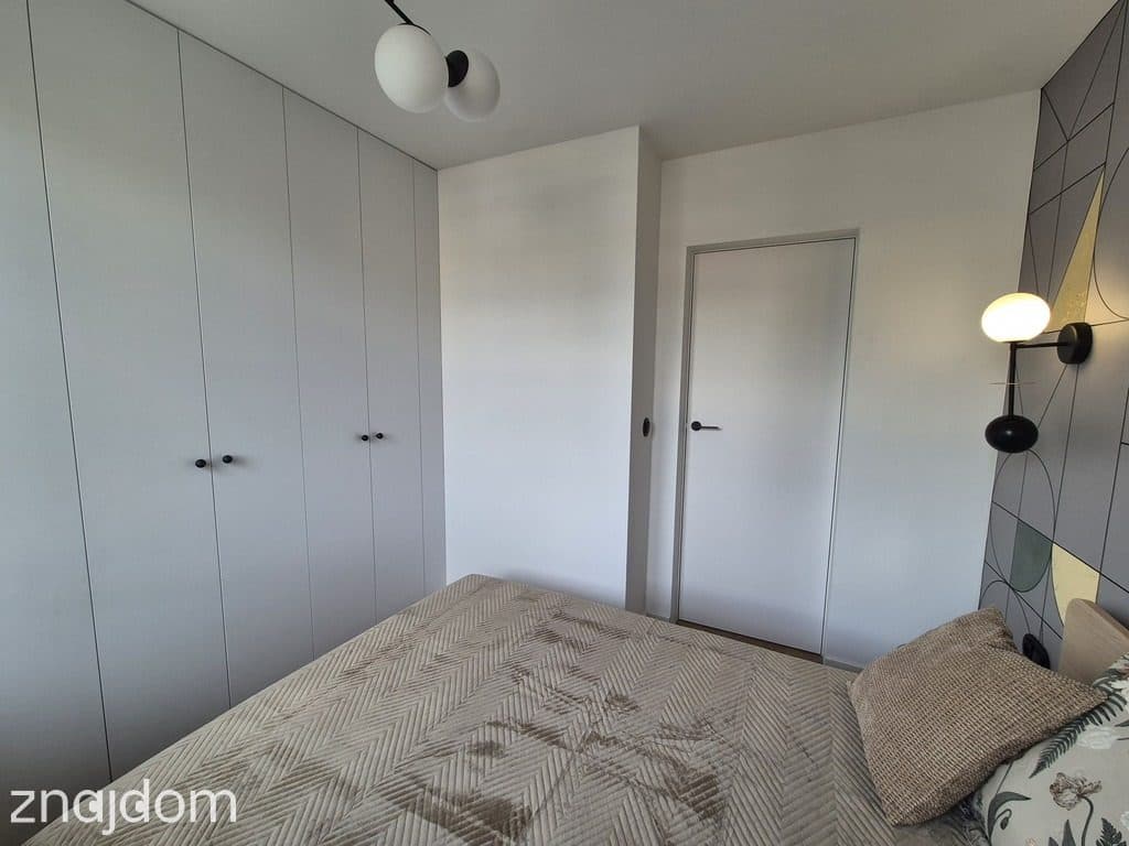 Modernistyczny apartament - centrum Gdyni - zdjęcie 13