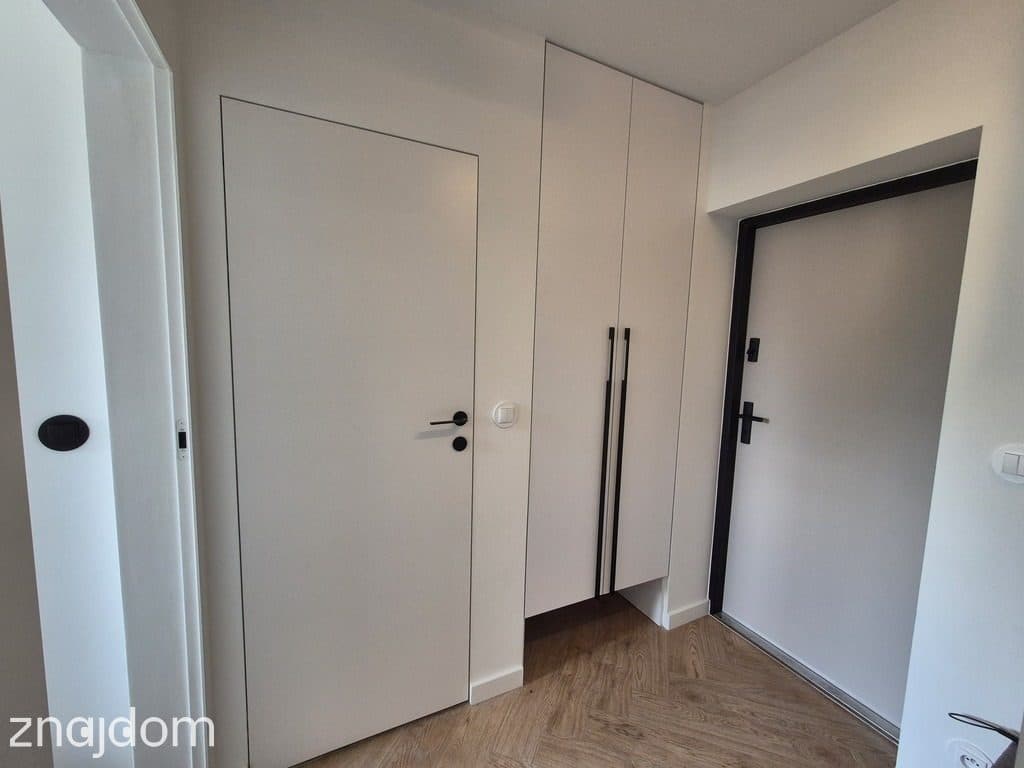 Modernistyczny apartament - centrum Gdyni - zdjęcie 15