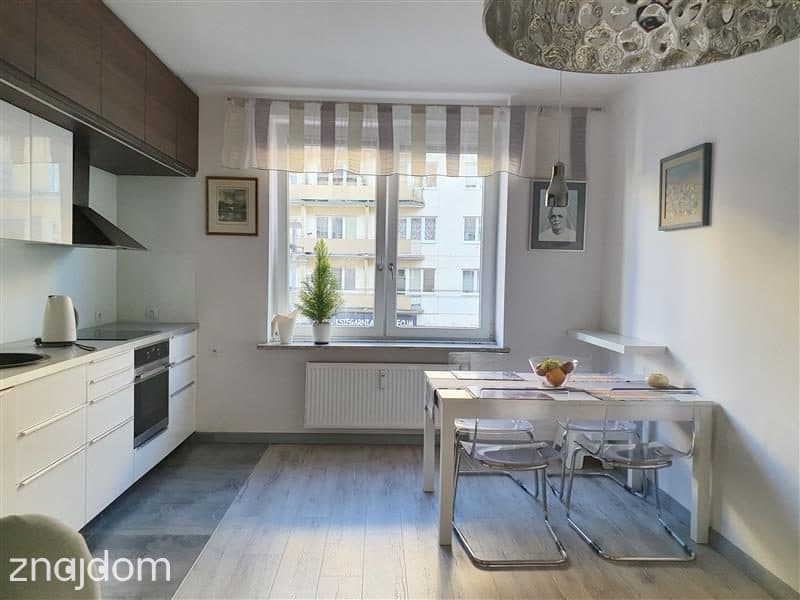ELEGANCKI APARTAMENT ŚWIĘTOJAŃSKA PRYWATNY PARKING