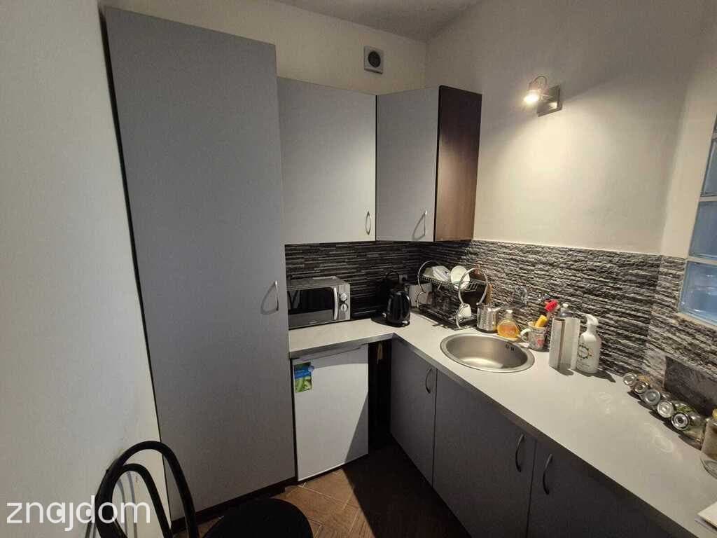 Prestiżowy gabinet 9 m² przy ul. Świętojańskiej - zdjęcie 4