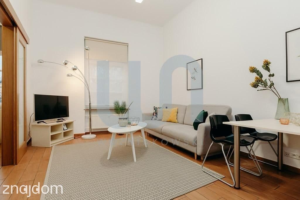 2 pokoje | 45 m² | Krakowskie Przedmieście |