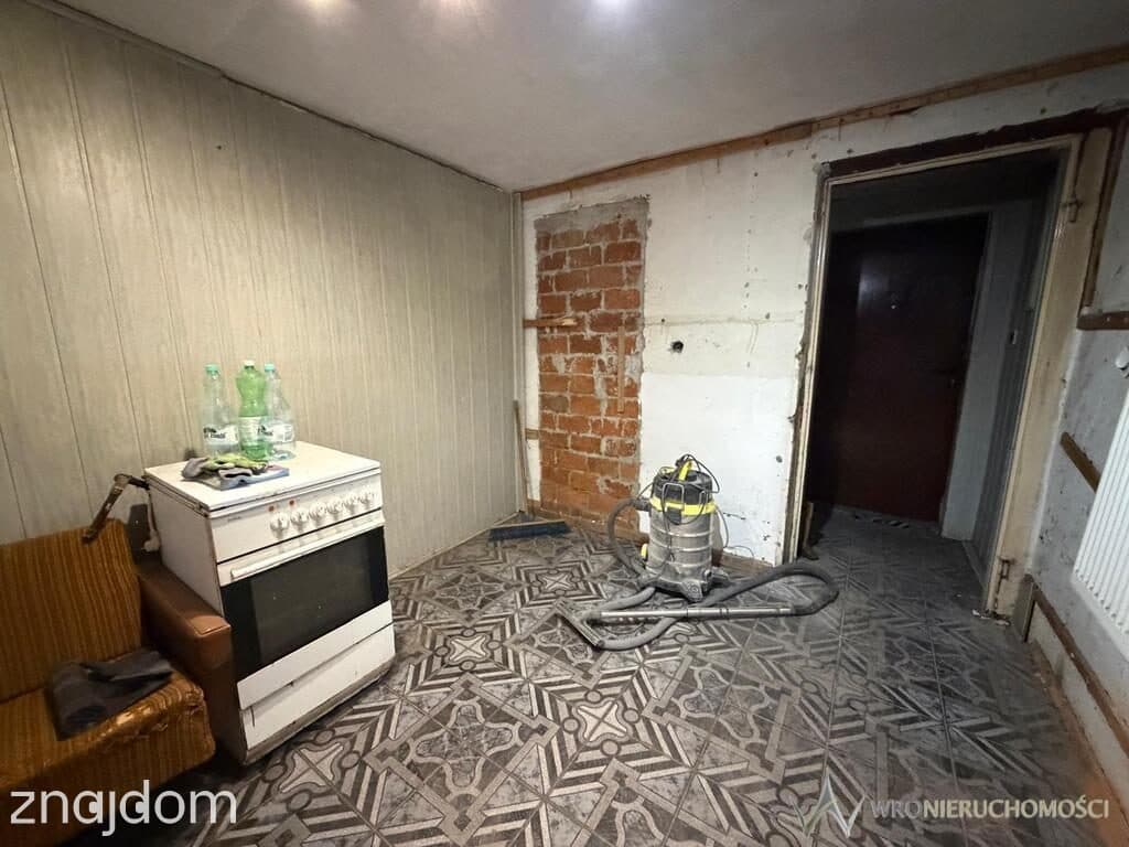 Dom szeregowy do remontu 200 m ul. Mikołowska - zdjęcie 14