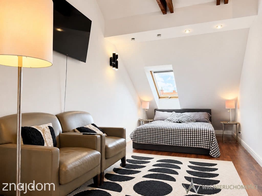 Dwupoziomowe 82 m² z garażem - zdjęcie 2
