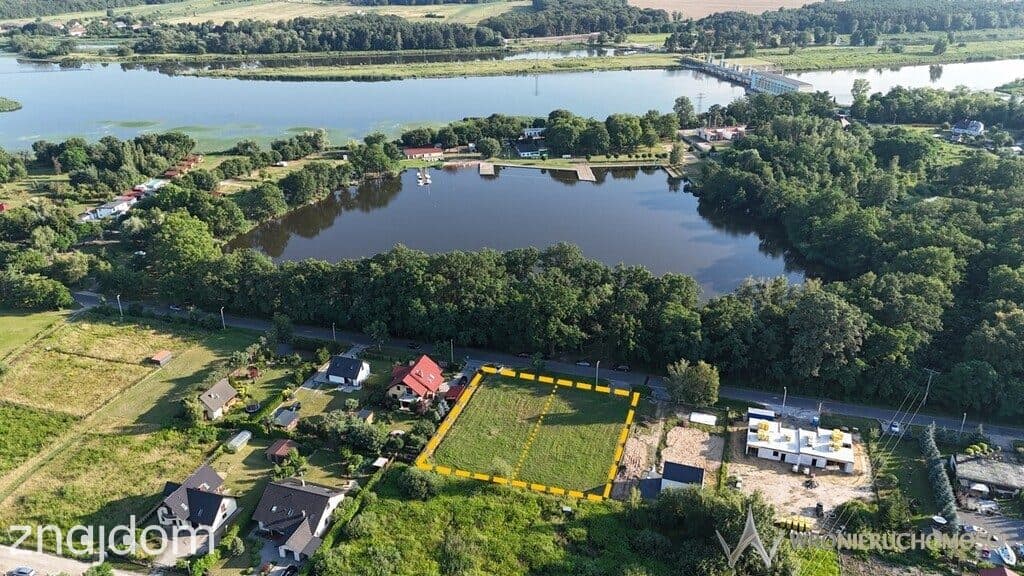 Nowoczesny dom nad jeziorem - zdjęcie 3