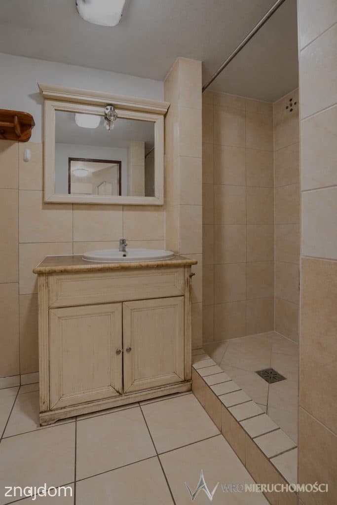 Dom w Wilczycach | Sprzedaż | Borowa | Hostel - zdjęcie 12