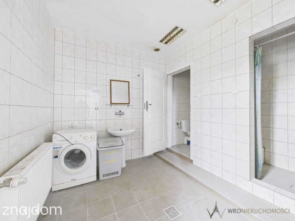 Lokal usługowy 213 m², działka i 8 garaży – Strzelin - zdjęcie 5