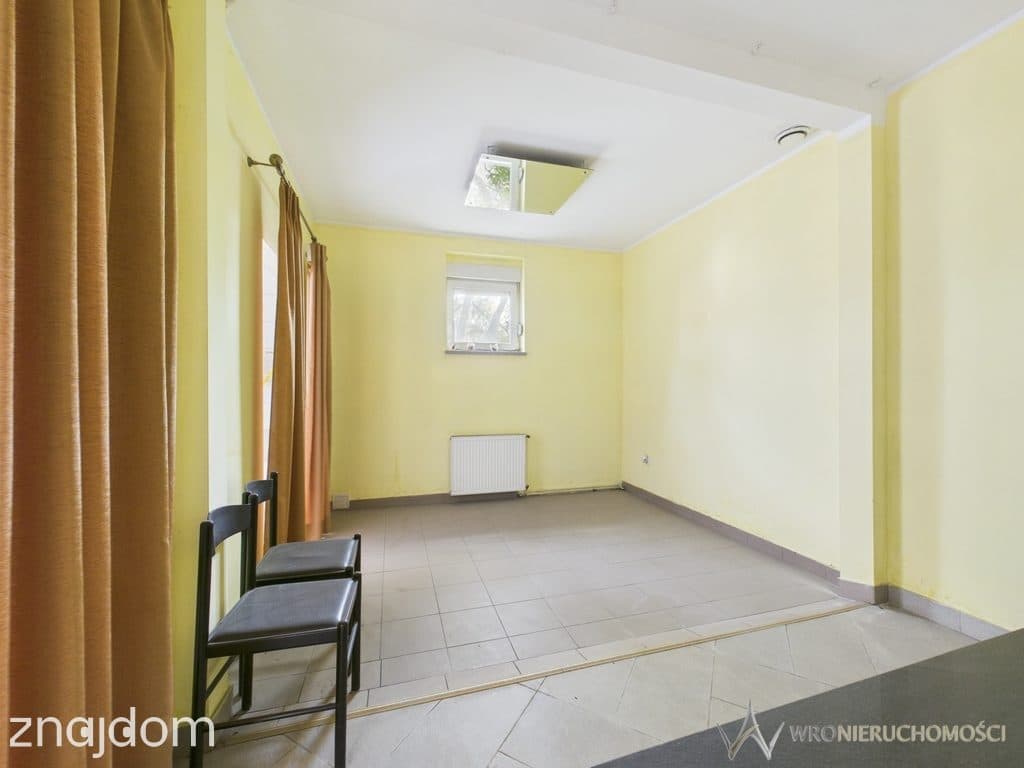 Lokal usługowy 213 m², działka i 8 garaży – Strzelin - zdjęcie 11
